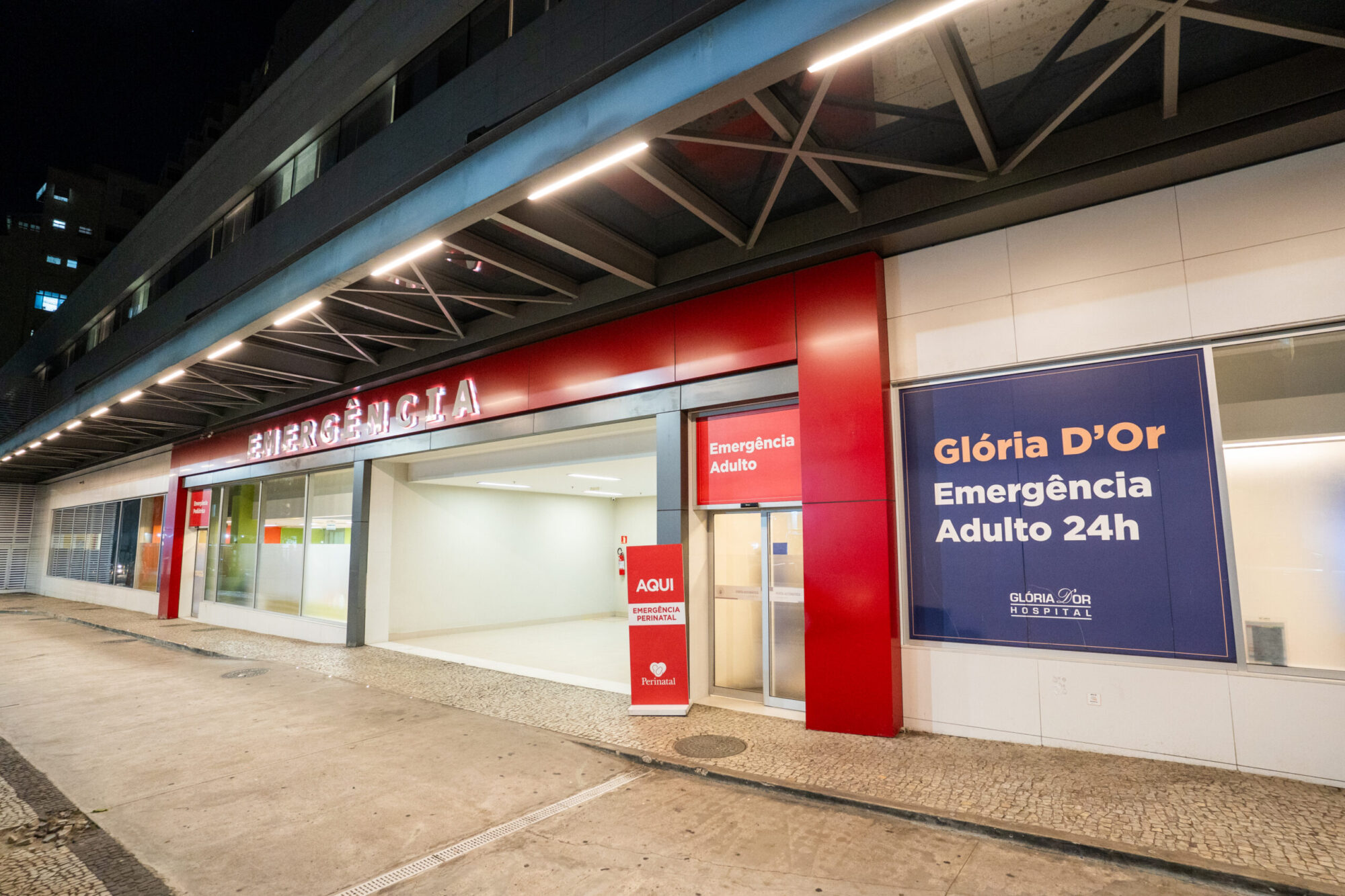 Fachada Emergência adulto_gloria
