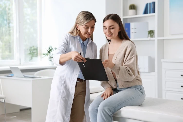Professional,Doctor,Working,With,Patient,In,Hospital