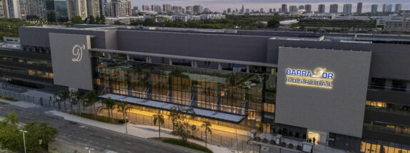 Novo Barra D'Or - fachada à noite